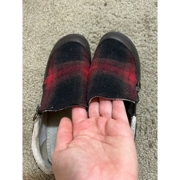 JBU by Jambu Crimson Memory Foam Red Buffalo Plaid Slip on Shoes Size 7.5M - Picture 6 of 10